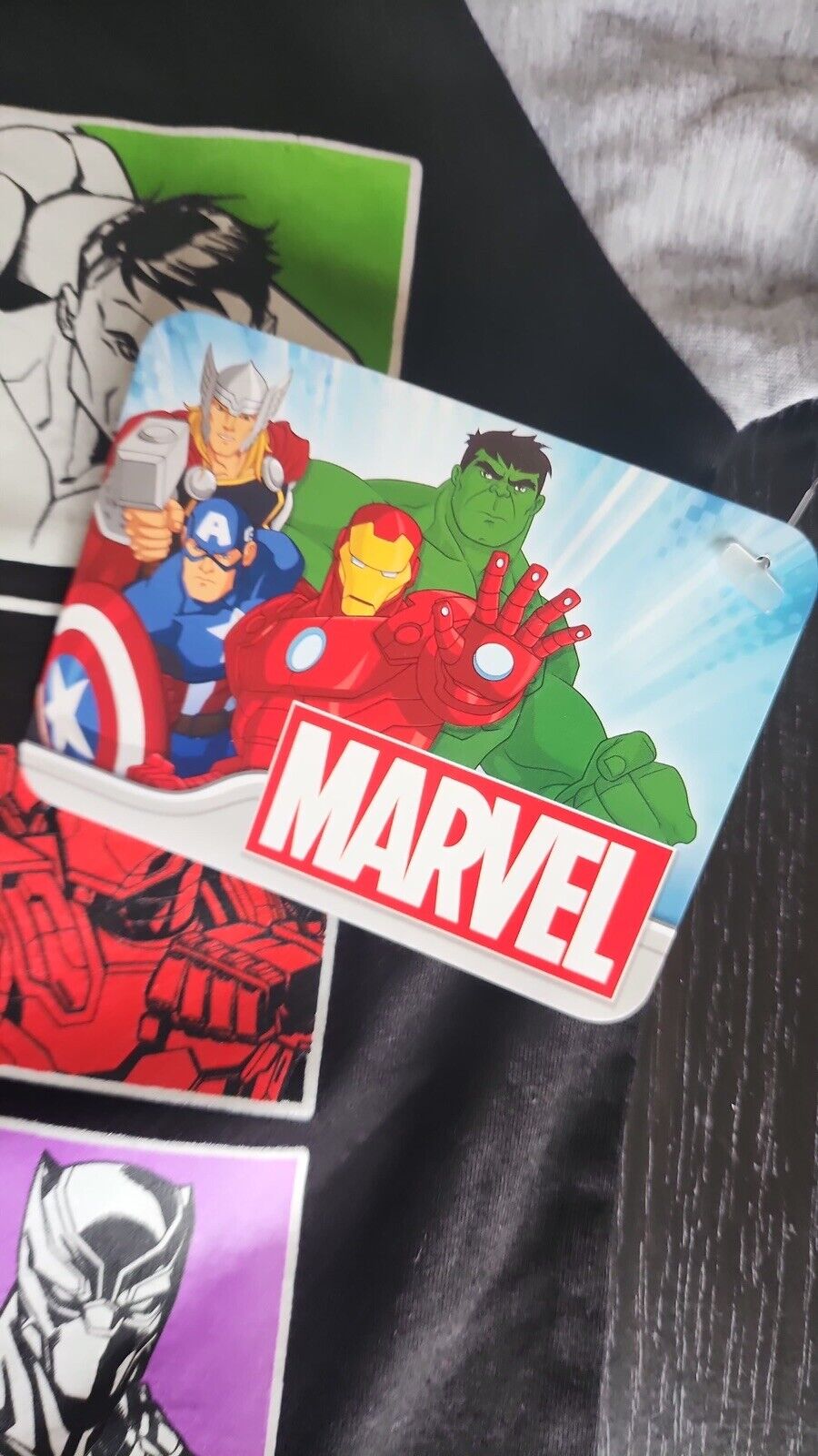 Marvel Kids Avengers T-shirt Size 4 With Sunglasses