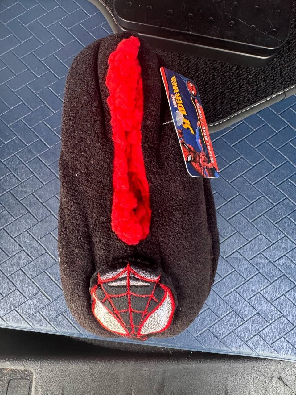 Marvel Spiderman Fuzzy Boys Size S/M Shoe 2 PAIR Red and Black Slipper Sock