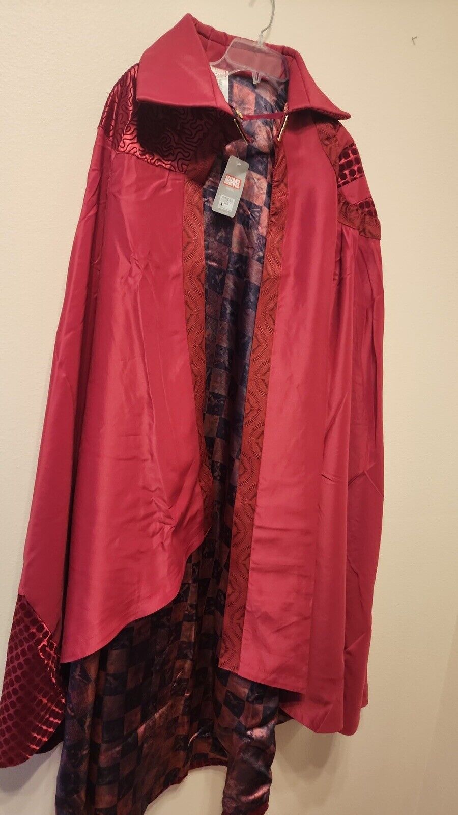 NWT Cosermart Official Disney Doctor Strange MARVEL Red Cloak Cosplay Adult Sz L