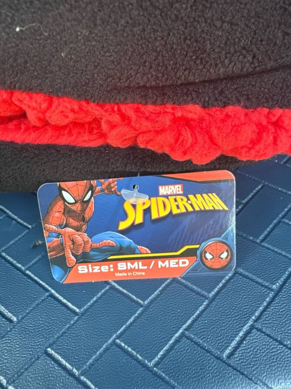 Marvel Spiderman Fuzzy Boys Size S/M Shoe 2 PAIR Red and Black Slipper Sock