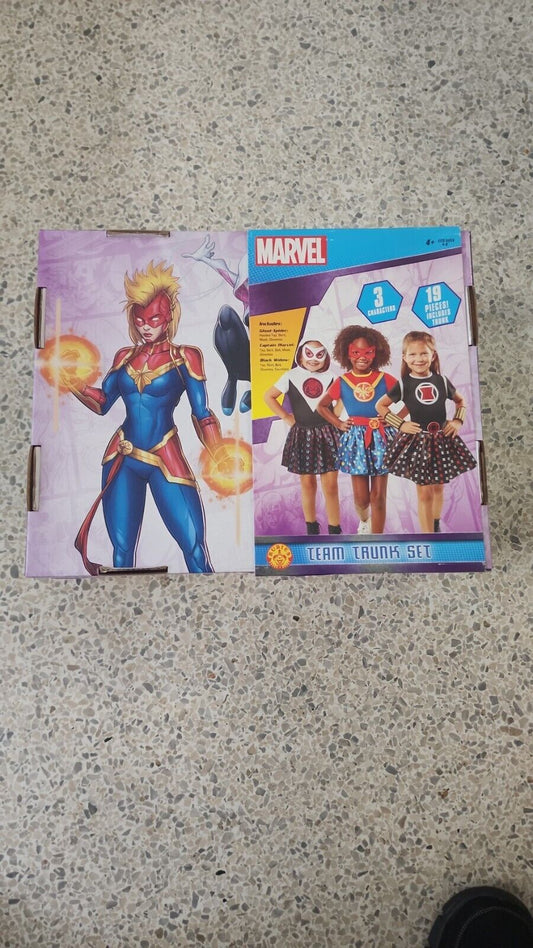 Rubie's Marvel Girl's Trunk Set (Captain Marvel, Ghost Spider, Black Widow), 4-6